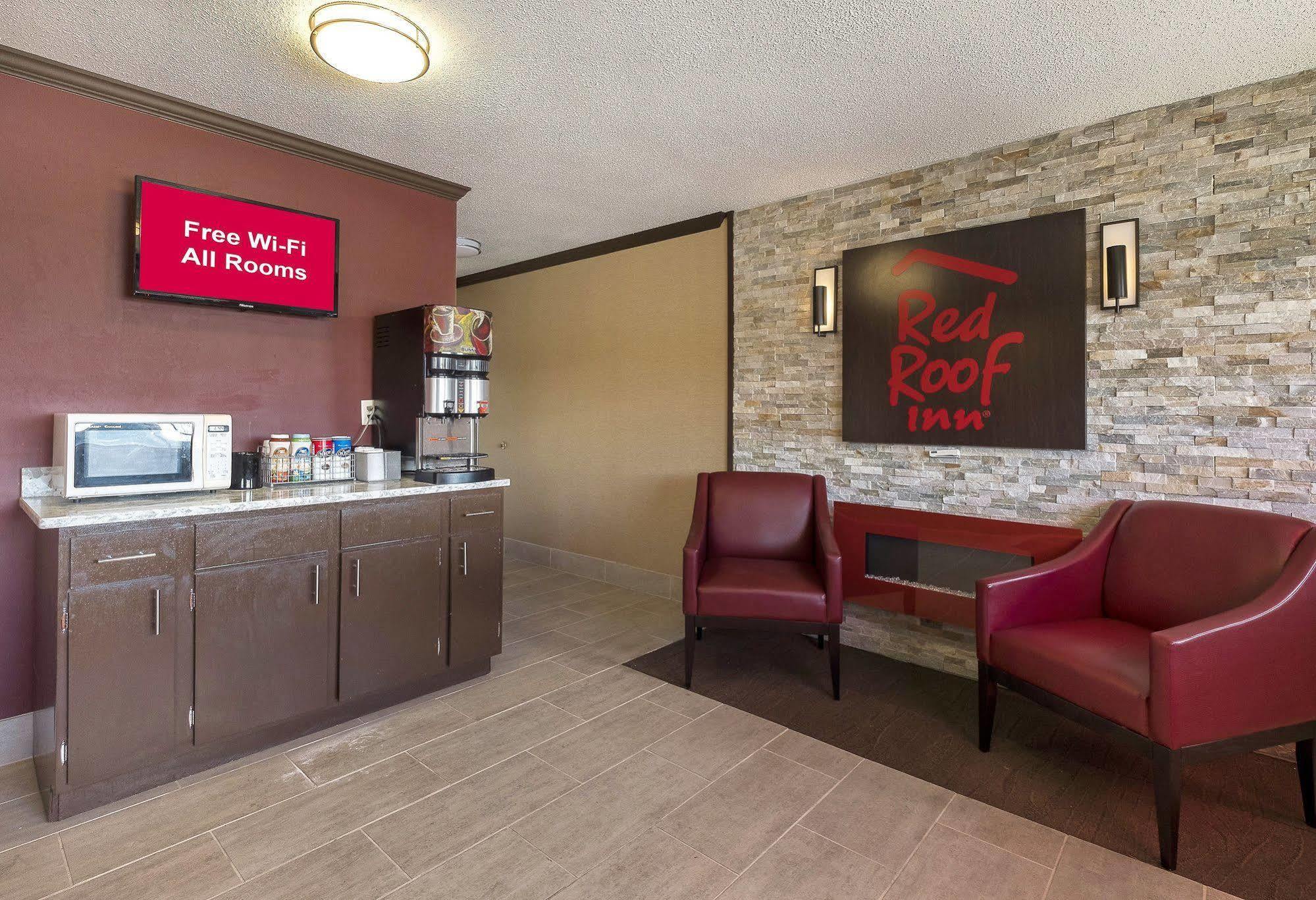 Red Roof Inn Dayton Huber Heights Экстерьер фото