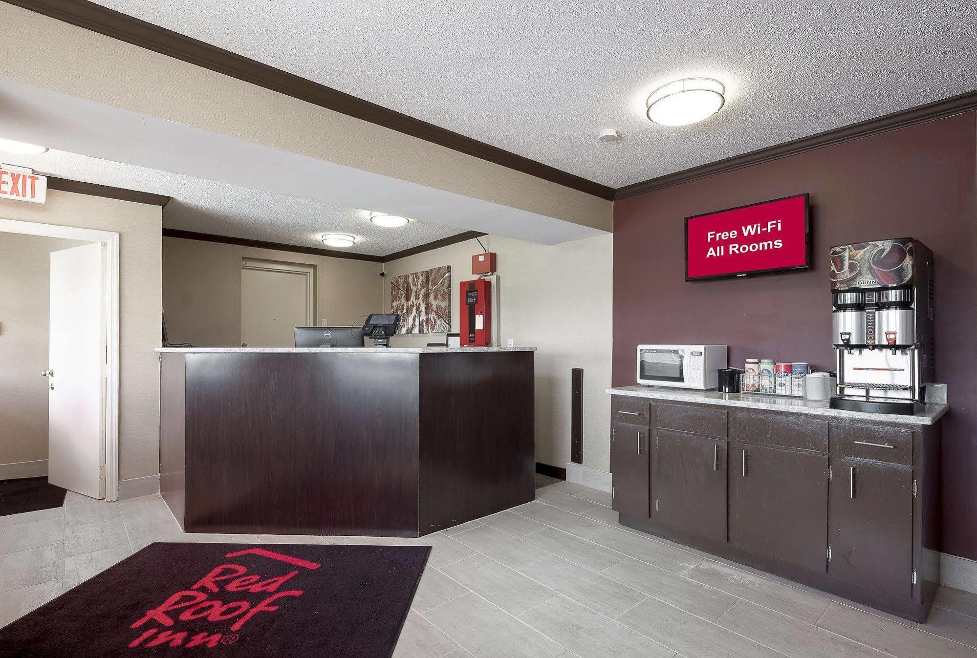 Red Roof Inn Dayton Huber Heights Экстерьер фото